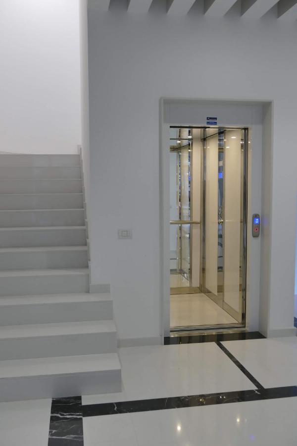 Central Modern Apartment Bari Zewnętrze zdjęcie