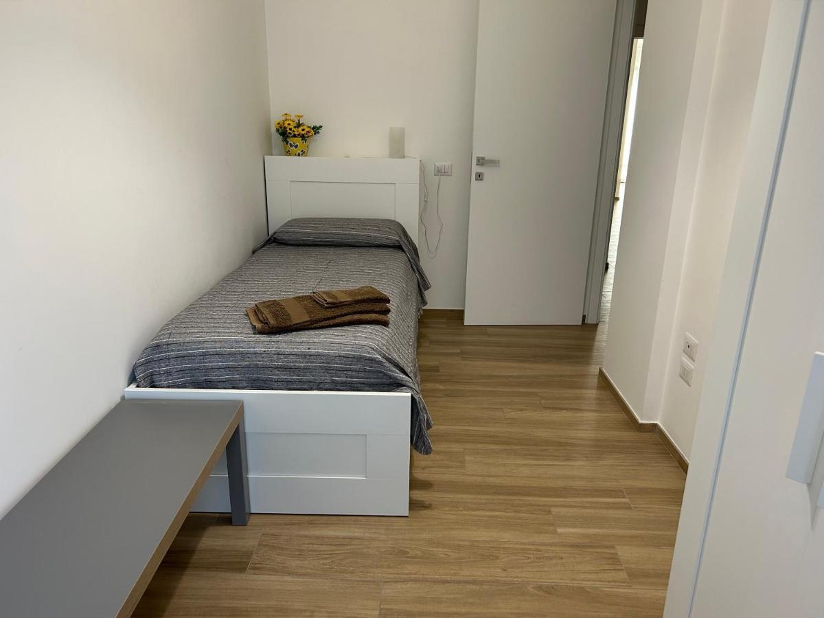 Central Modern Apartment Bari Zewnętrze zdjęcie