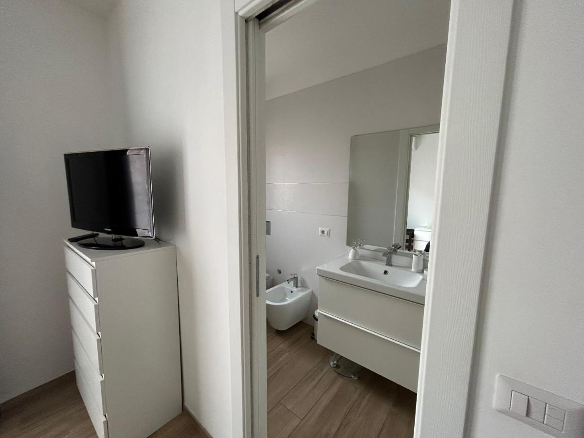Central Modern Apartment Bari Zewnętrze zdjęcie